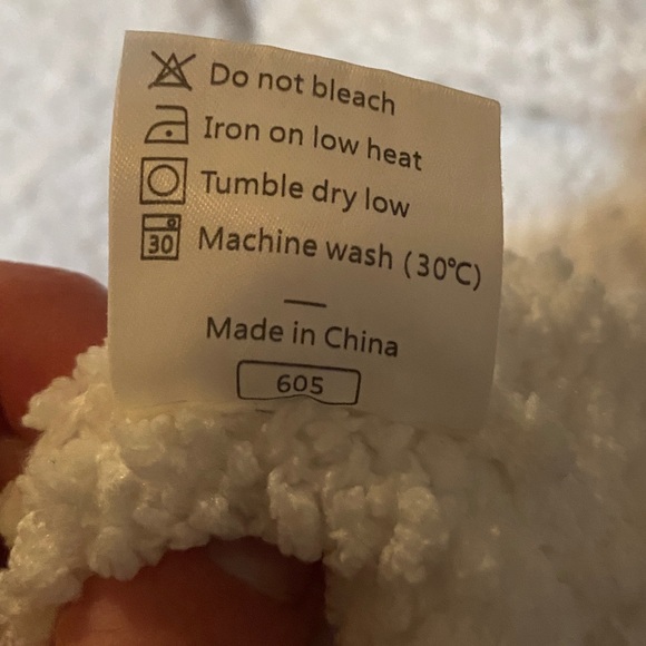 Women’s Tunic Sweater - Picture 7 of 8